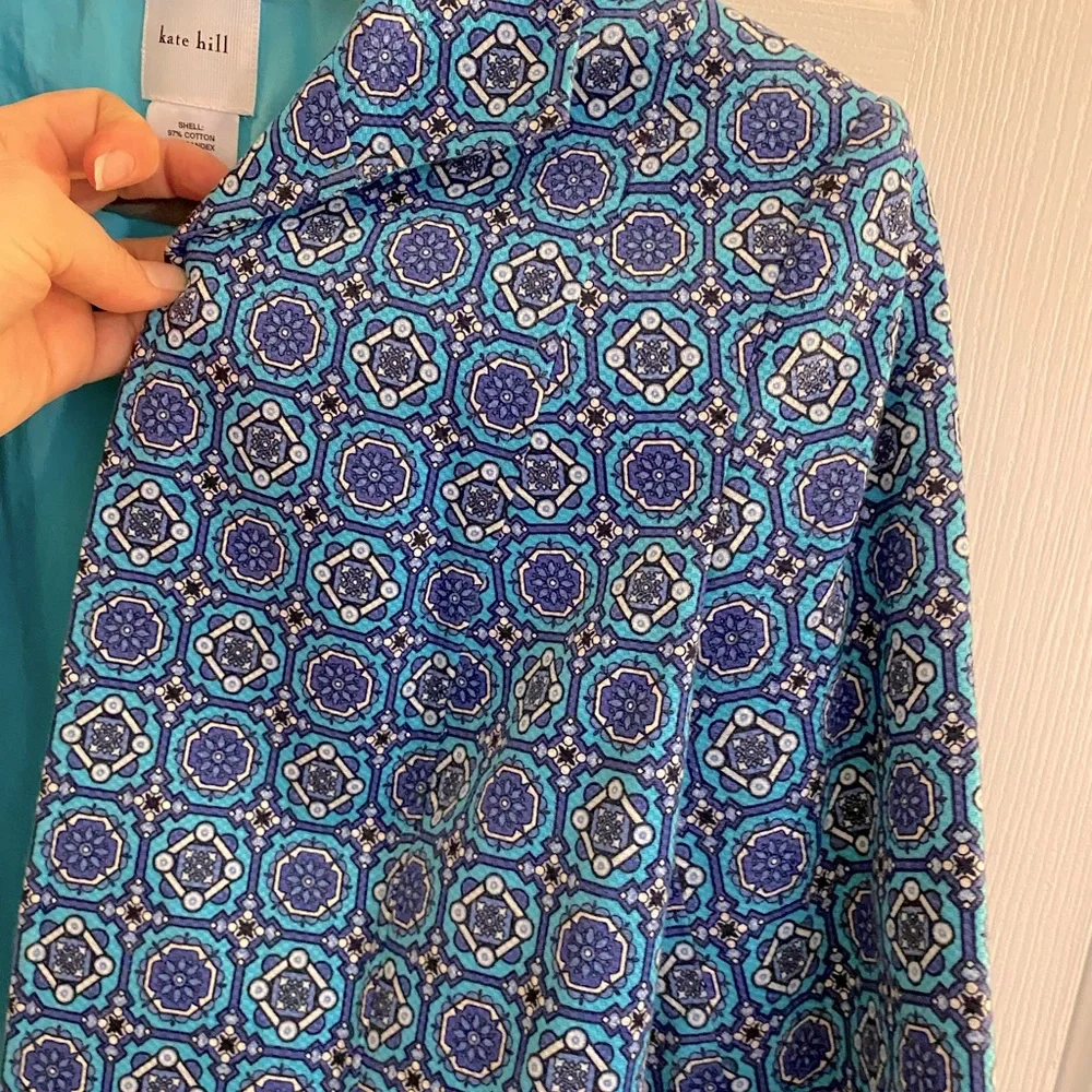 Kate Hill blue geometric pattern 3/4 Length Sleeve Blazer. Size 6